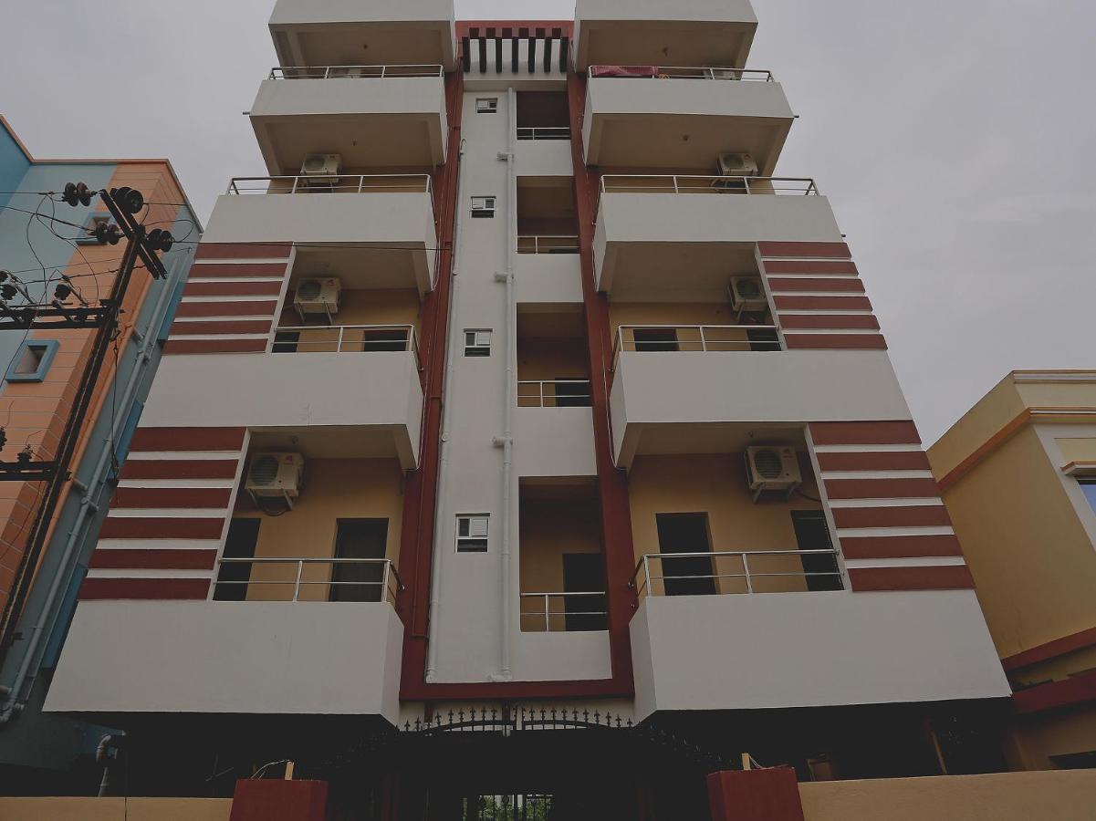 Super Hotel O The Maple Tree Hotels Bhubaneswar Exterior foto